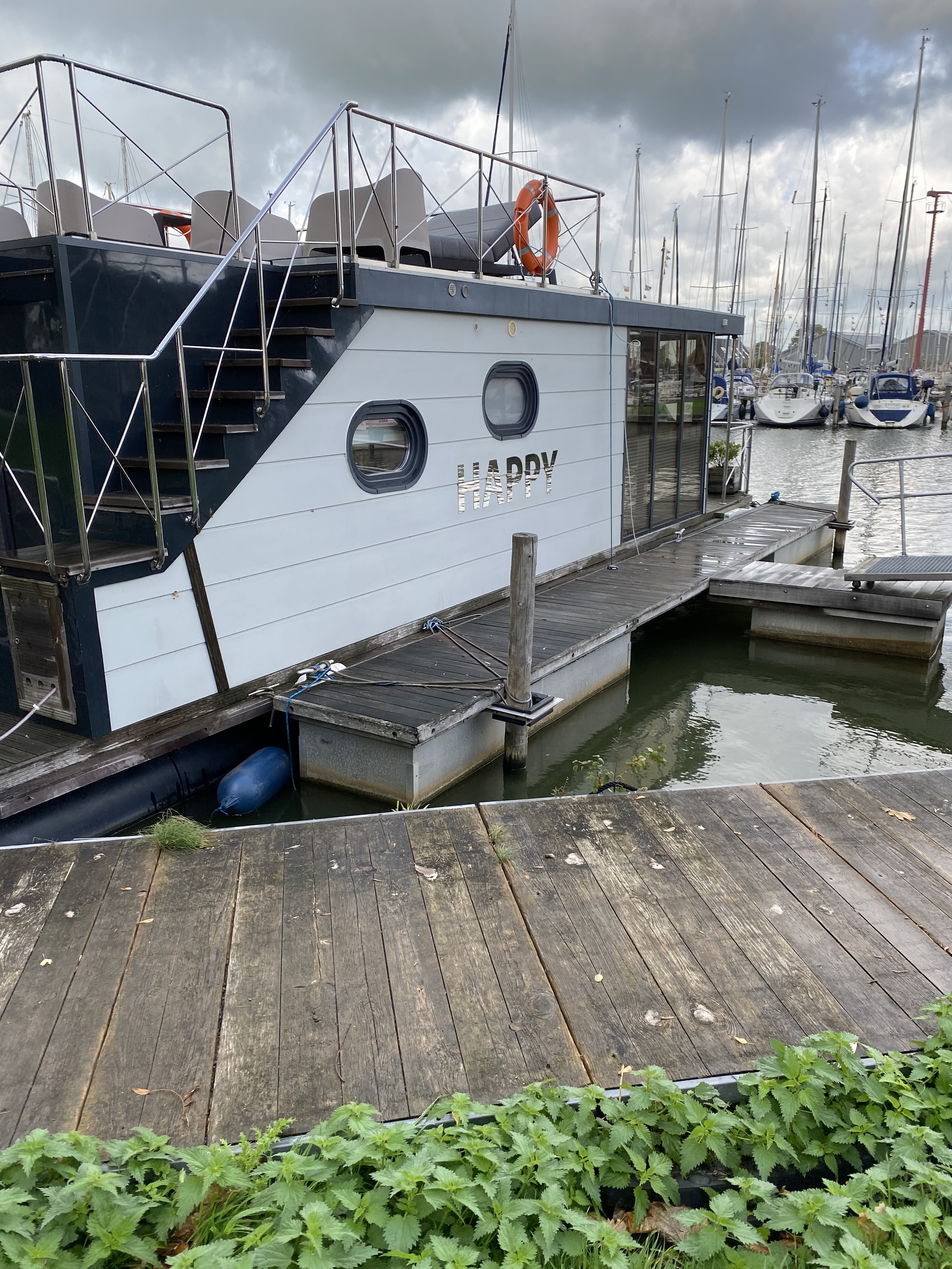 Campi 400 Houseboat Met Ligplaats En Chartermogelijkheid