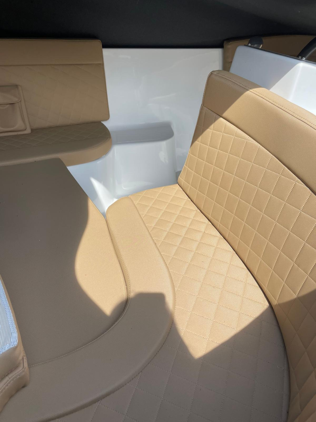 Corsiva 570 new age wit Suzuki 9.9pk