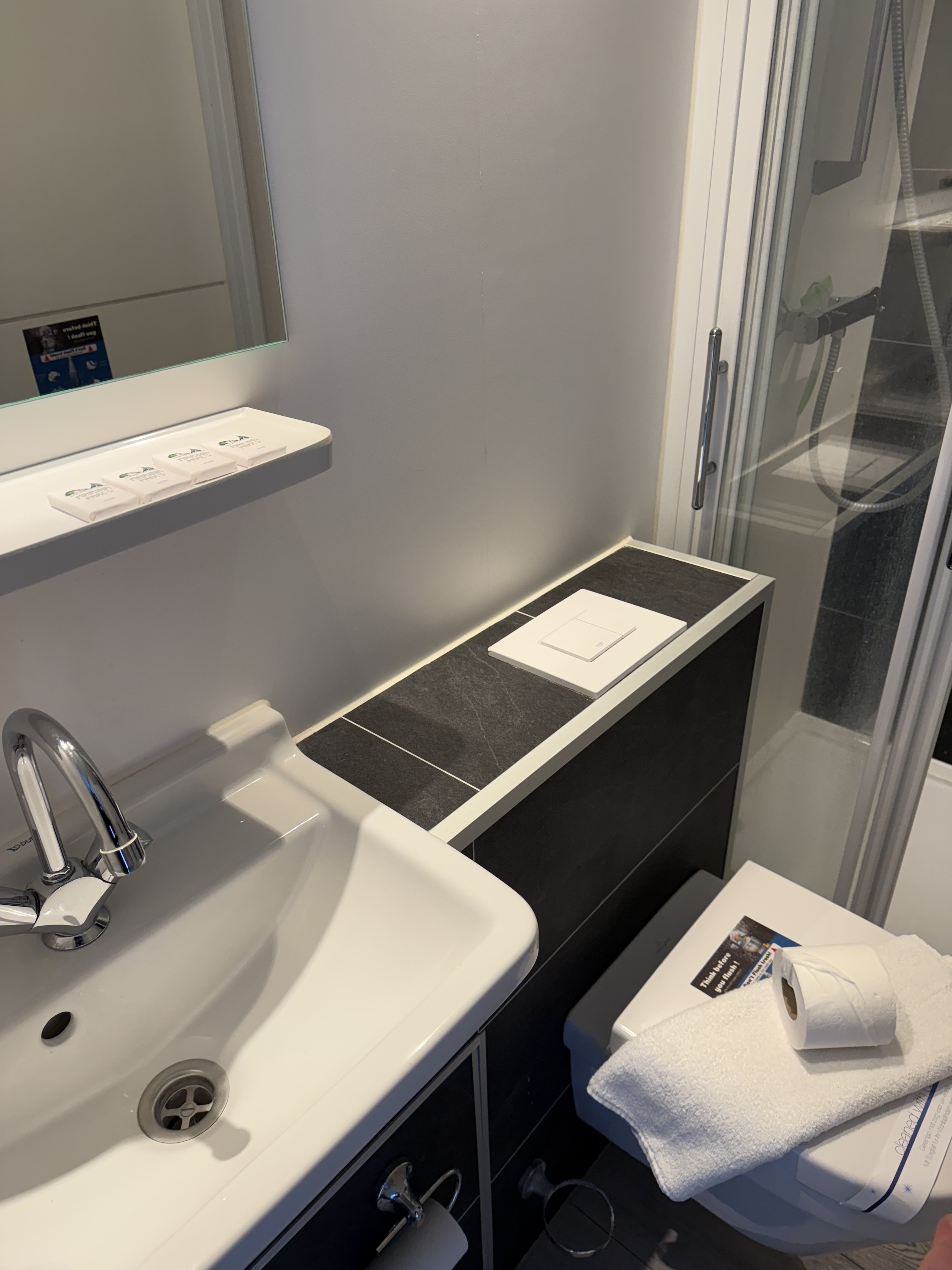 Havenlodge Houseboat 2018