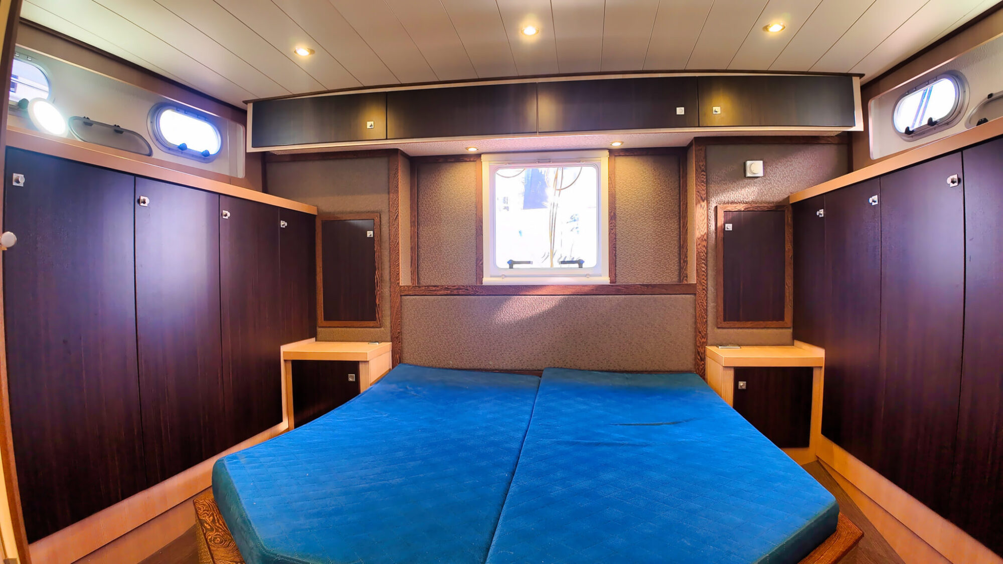 Aventura 43 AK Cabrio