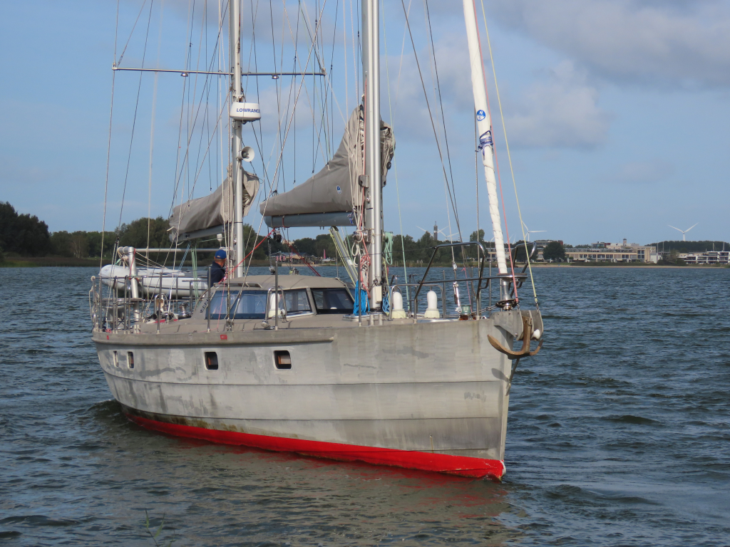 One-off 50’ aluminium Expedition Cruiser
