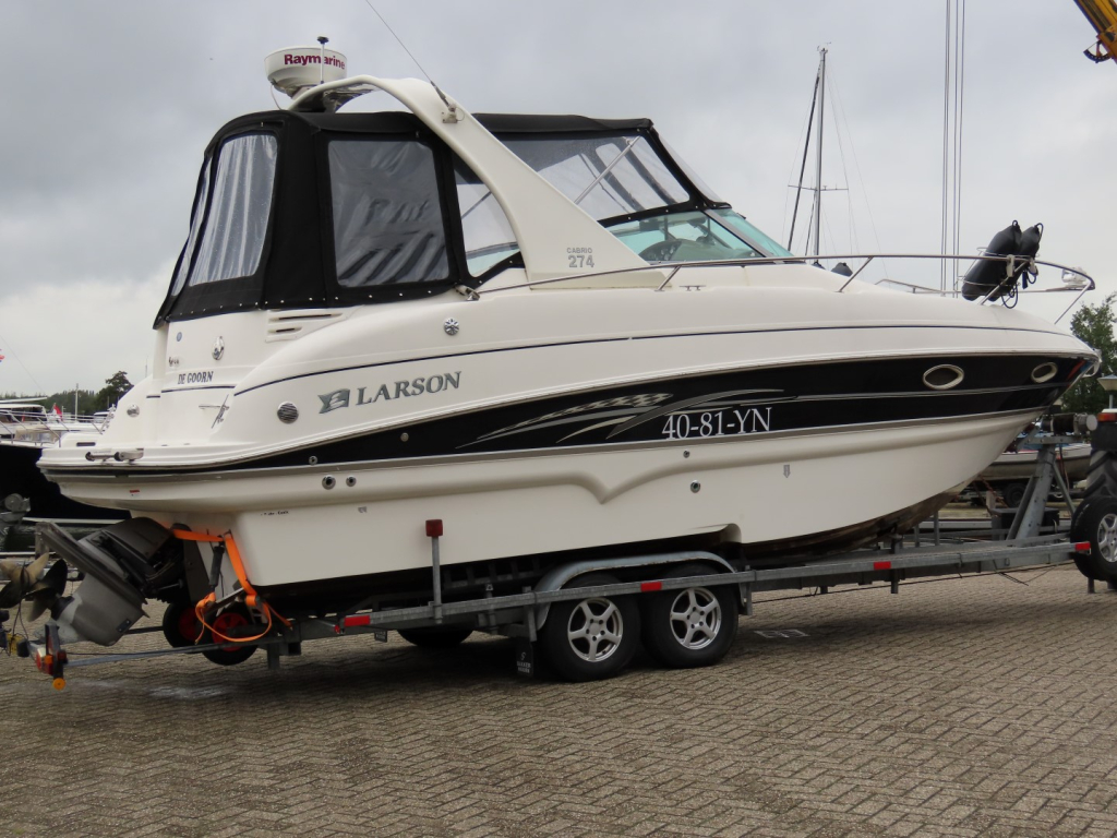 Larson Cabrio 274