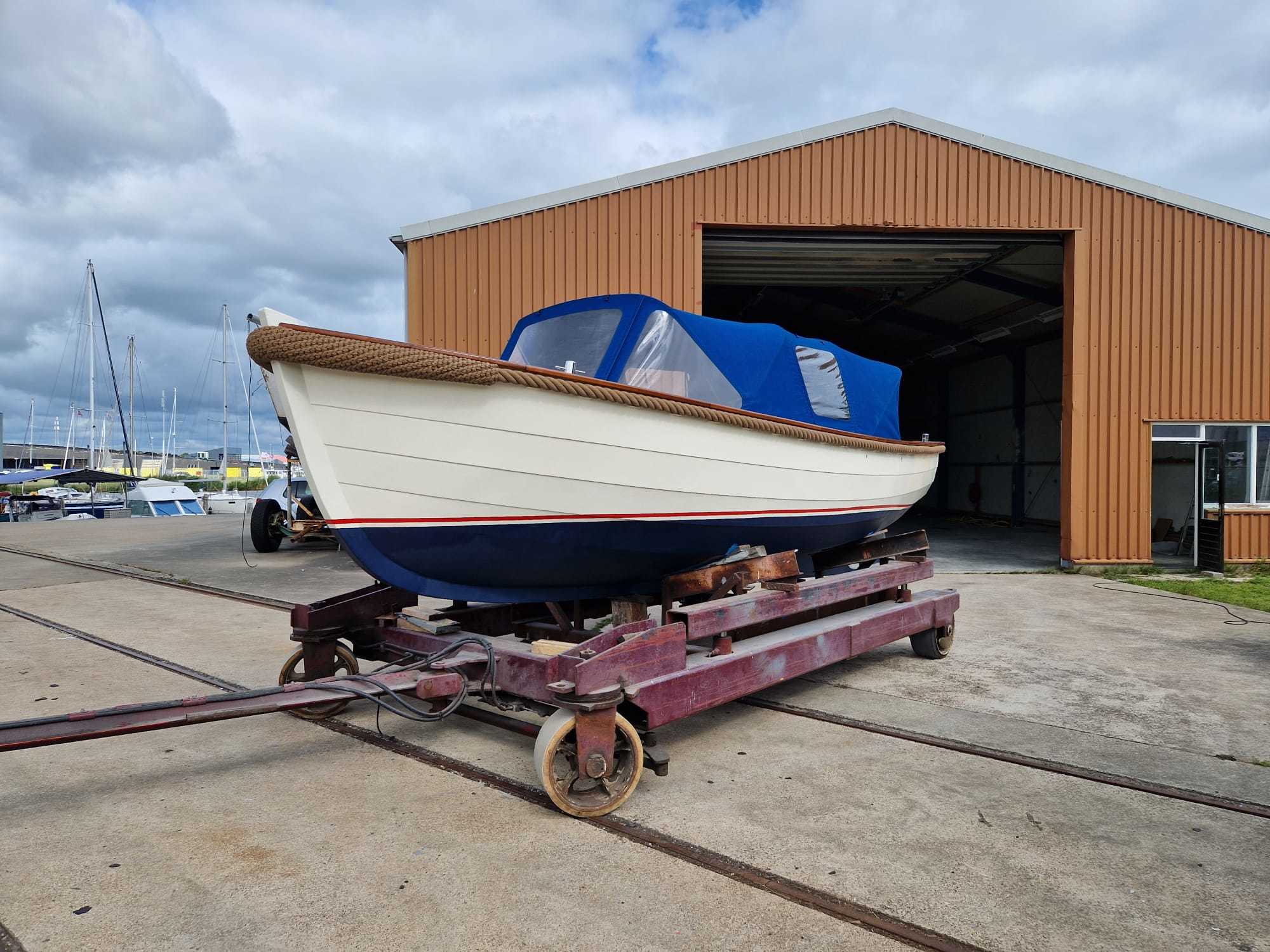 Overnaadse Sloep 750