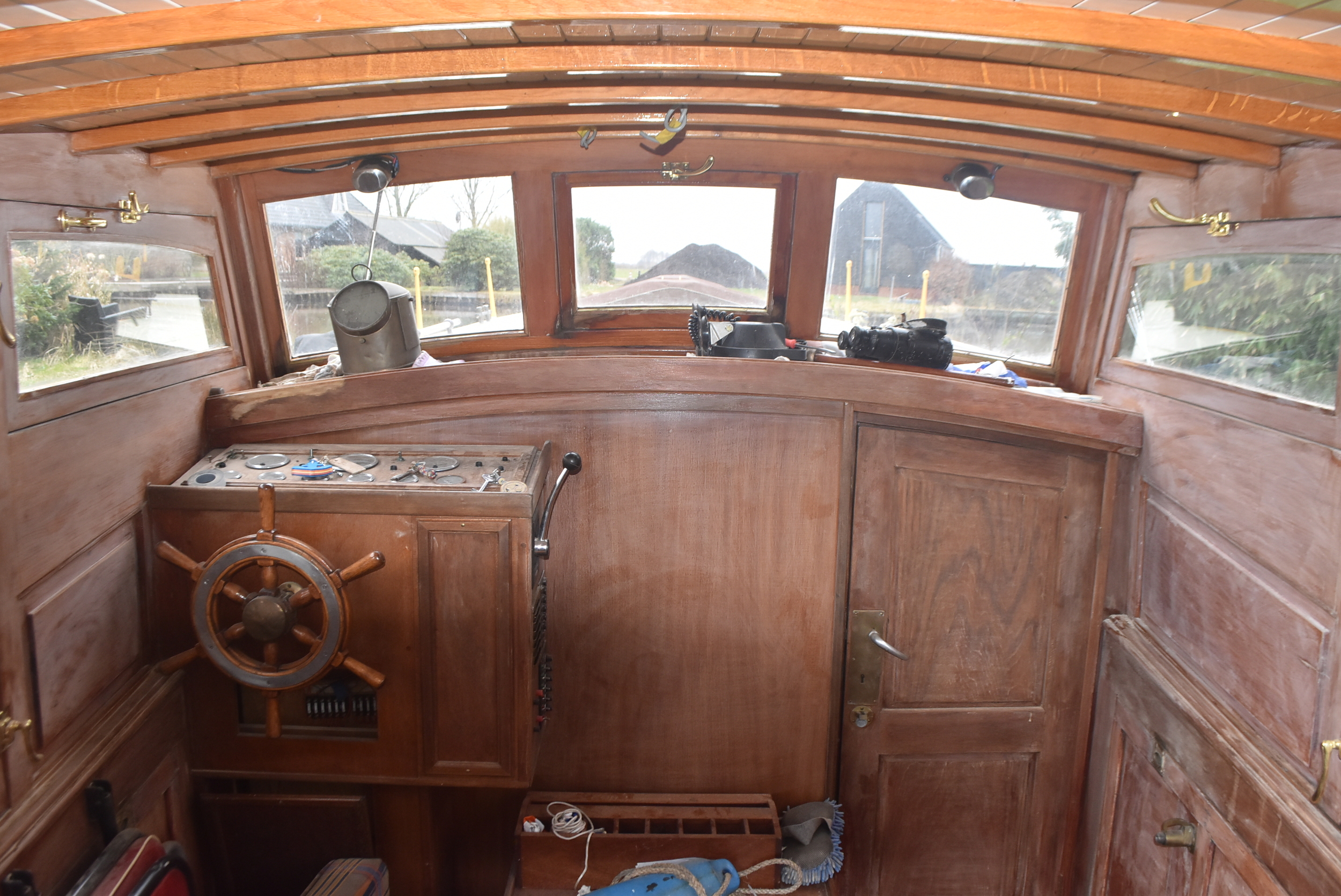 Bakdeksalonkruiser 9.00