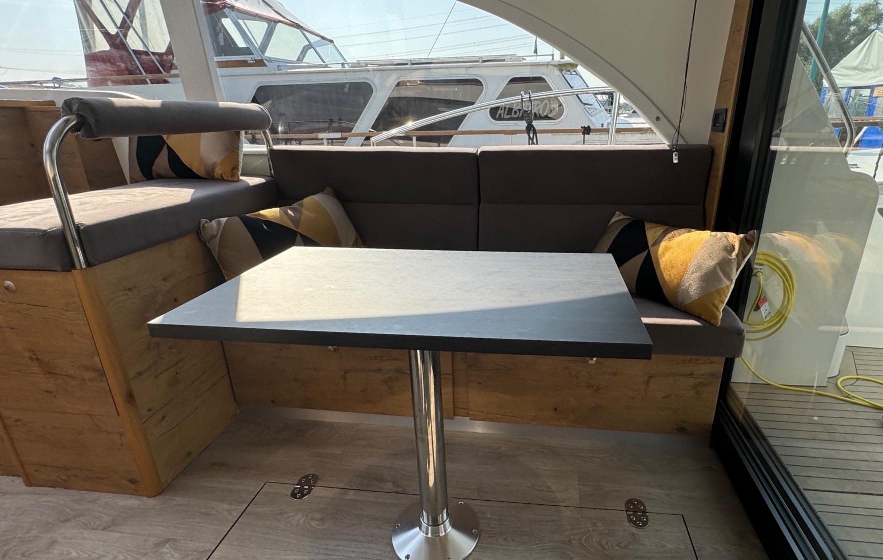 Concordia Concordia 110 Sedan Paviljoen