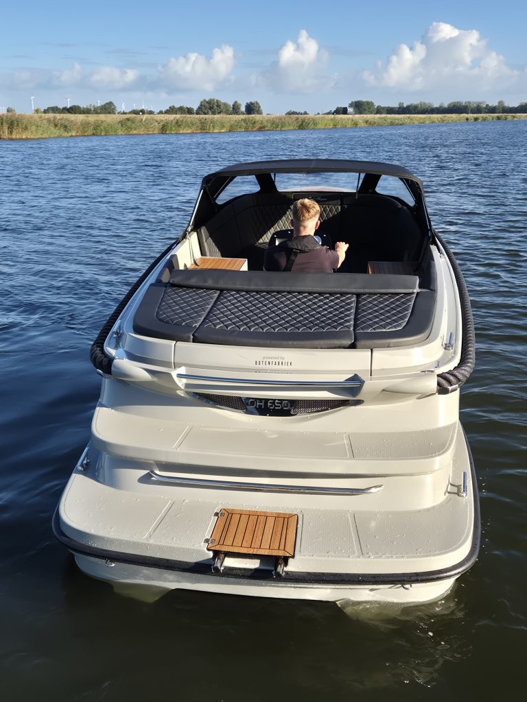 Oudhuijzer 650 Tender