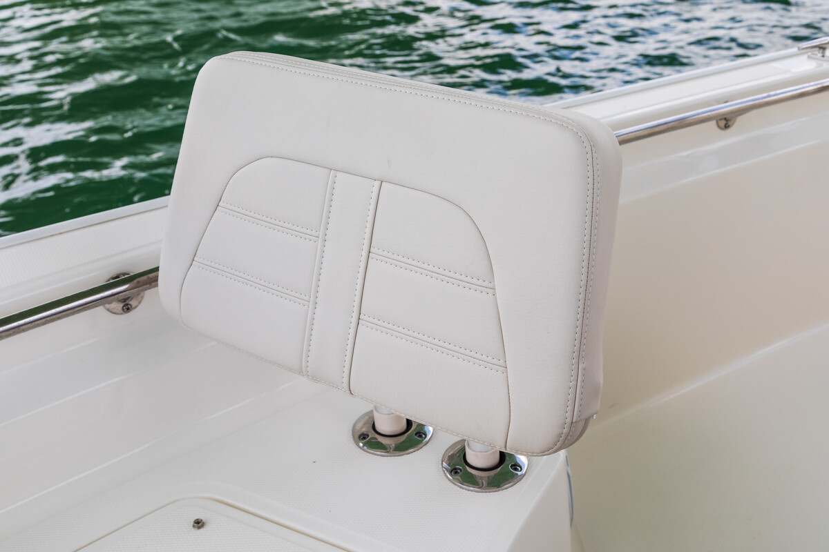 Boston Whaler 210 Montauk