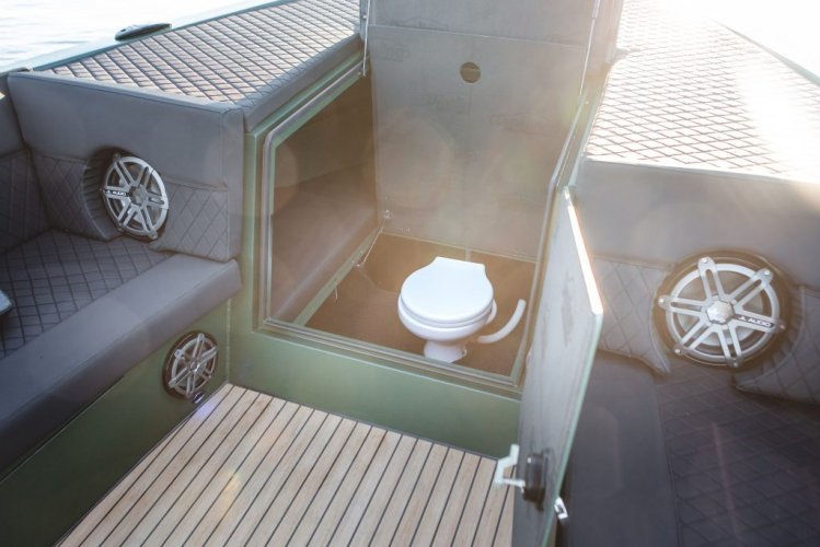 Triple X 800 DE GROOTSTE SLOEPENSHOWROOM VAN NEDERLAND