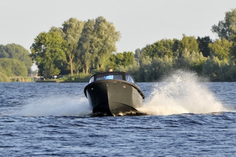 Primeur 600 tender DE GROOTSTE SLOEPENSHOWROOM VAN NEDERLAND