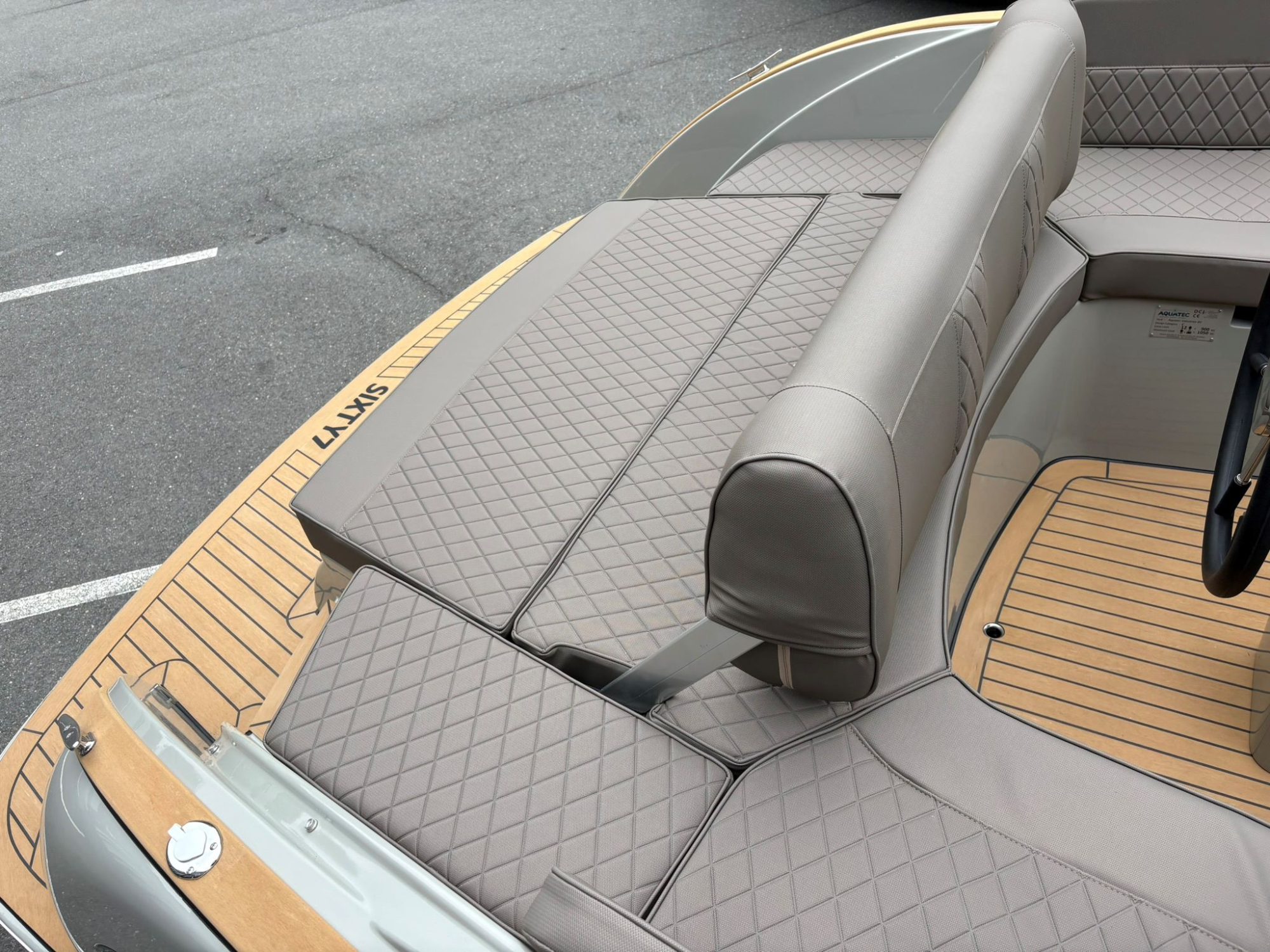 Antaris Sixty7 met Vetus 42 pk in RAL 7030 op voorraad!