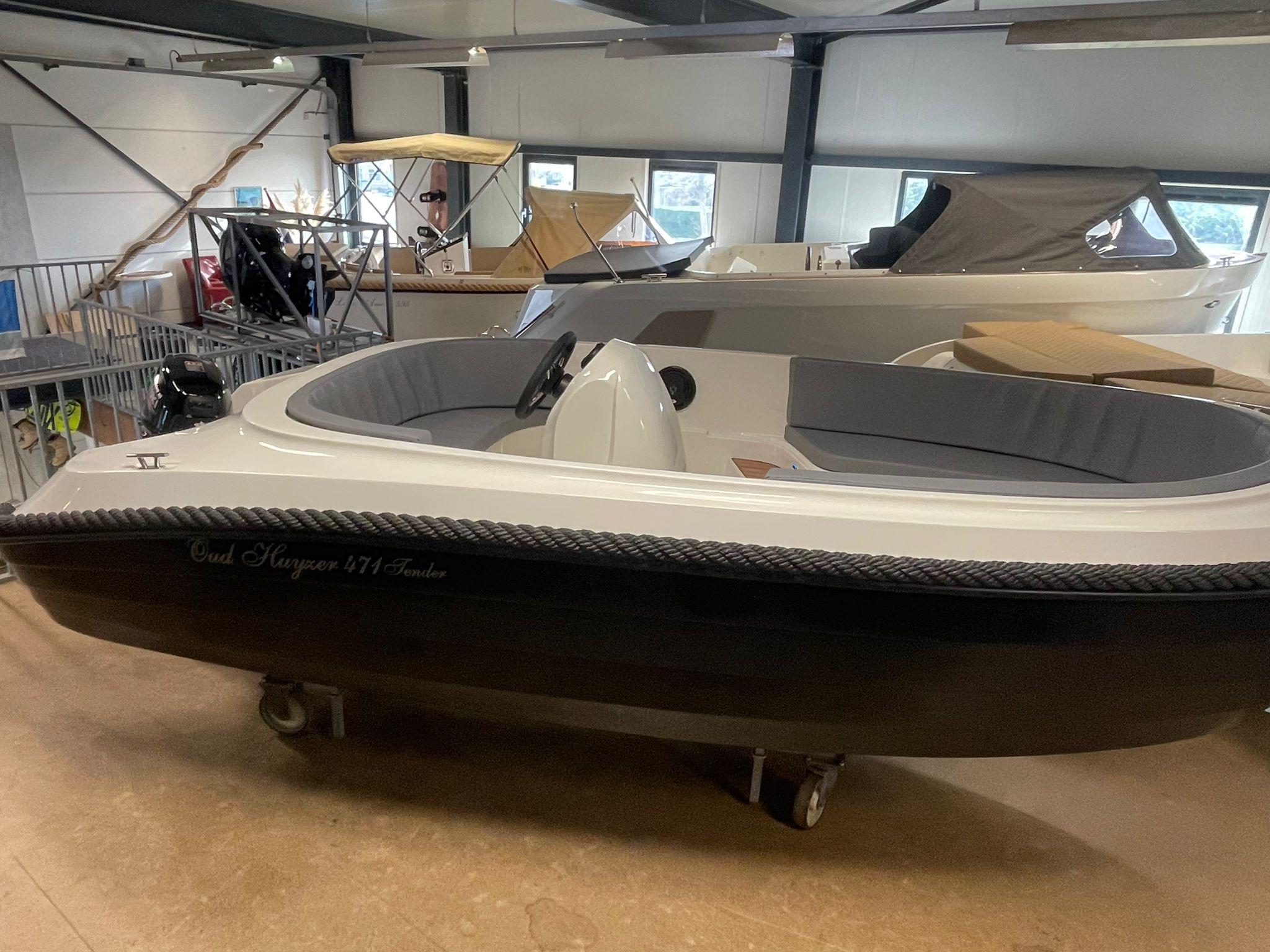 Oud Huijzer 471 Tender