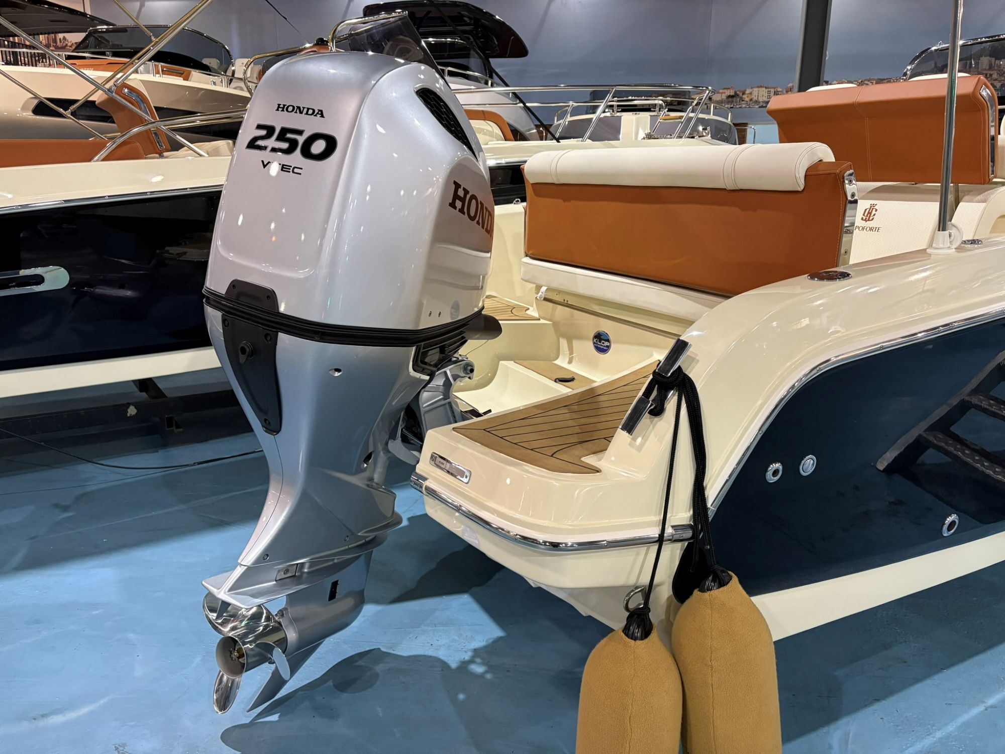 Capoforte Boats Capoforte 240FX met Honda 250 pk - Demomodel