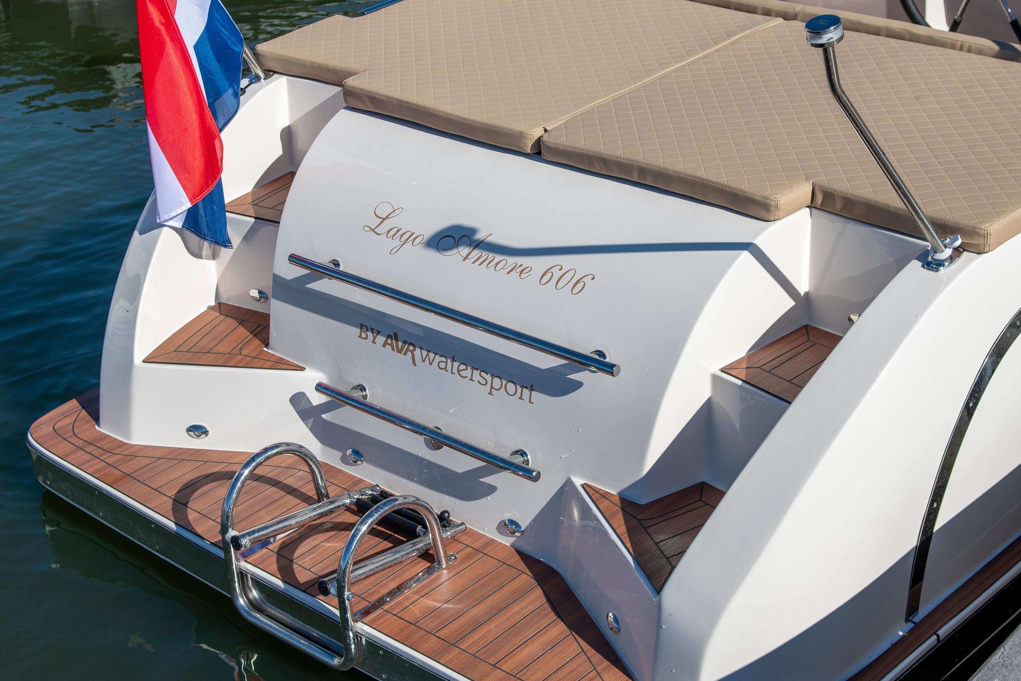 Lago Amore 606 Tender