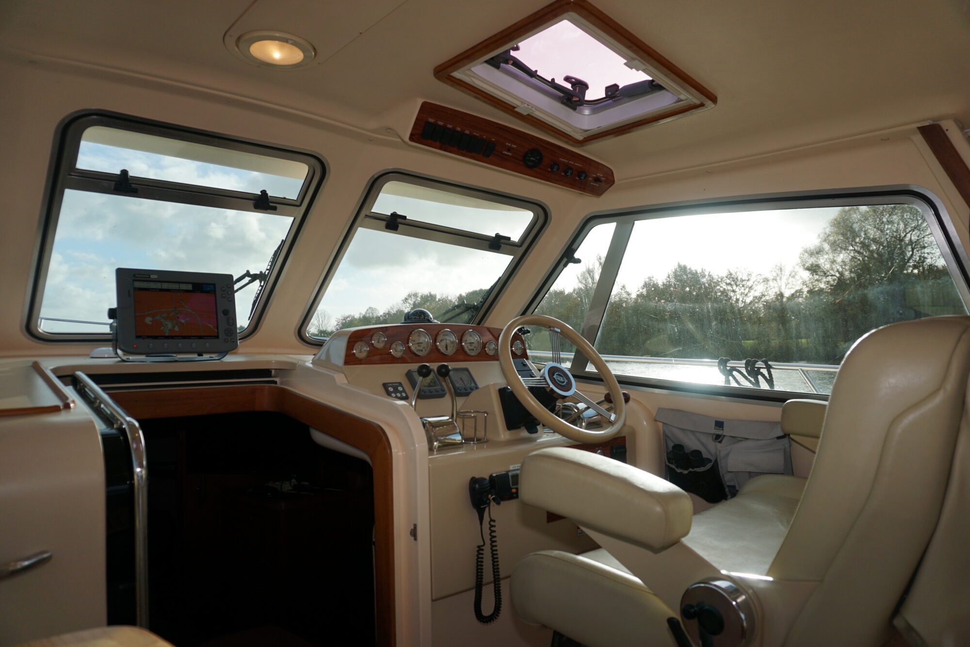 Island Packet Craft 360 Express