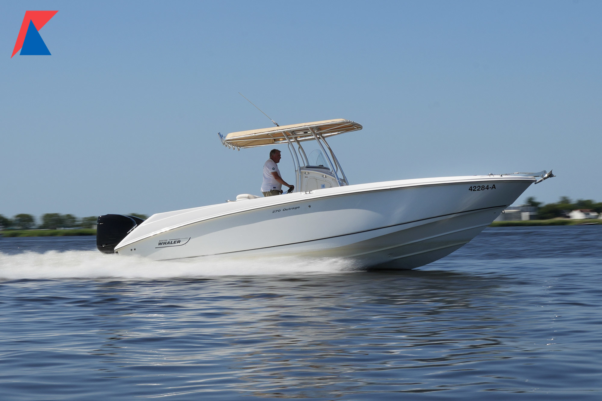 Boston Whaler 270 Outrage hoofdfoto: 1