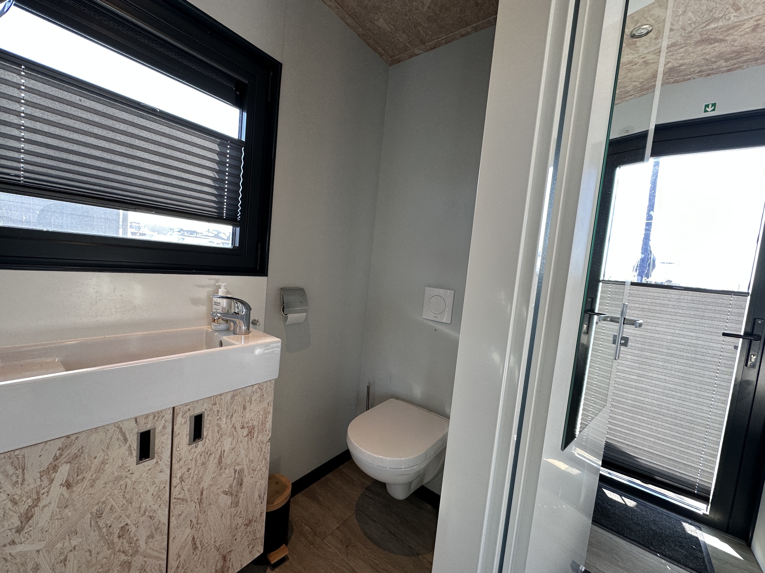 Gielissen Marin Home 32 Tiny Houseboat