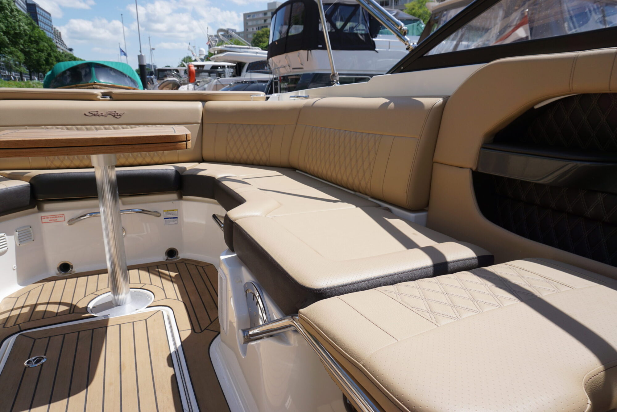 Sea Ray 250 SLX