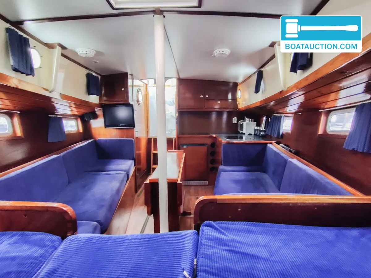 Unter Elbe Motorsailer