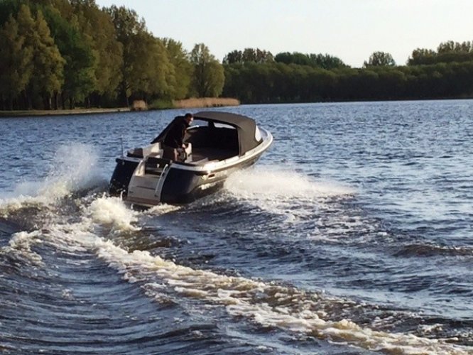 Primeur 700 Tender DE GROOTSTE SLOEPENSHOWROOM VAN NEDERLAND hoofdfoto: 1