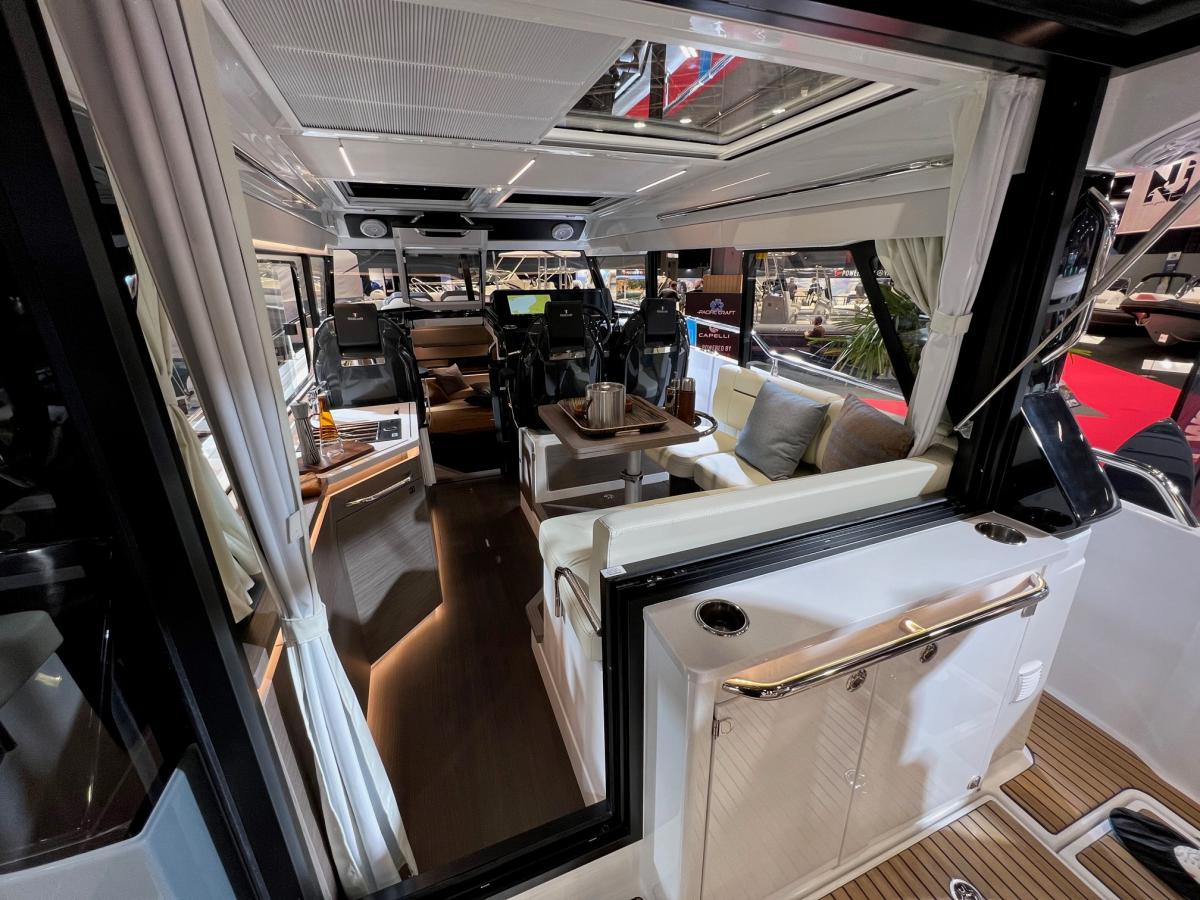 WELLCRAFT 355 Explorer