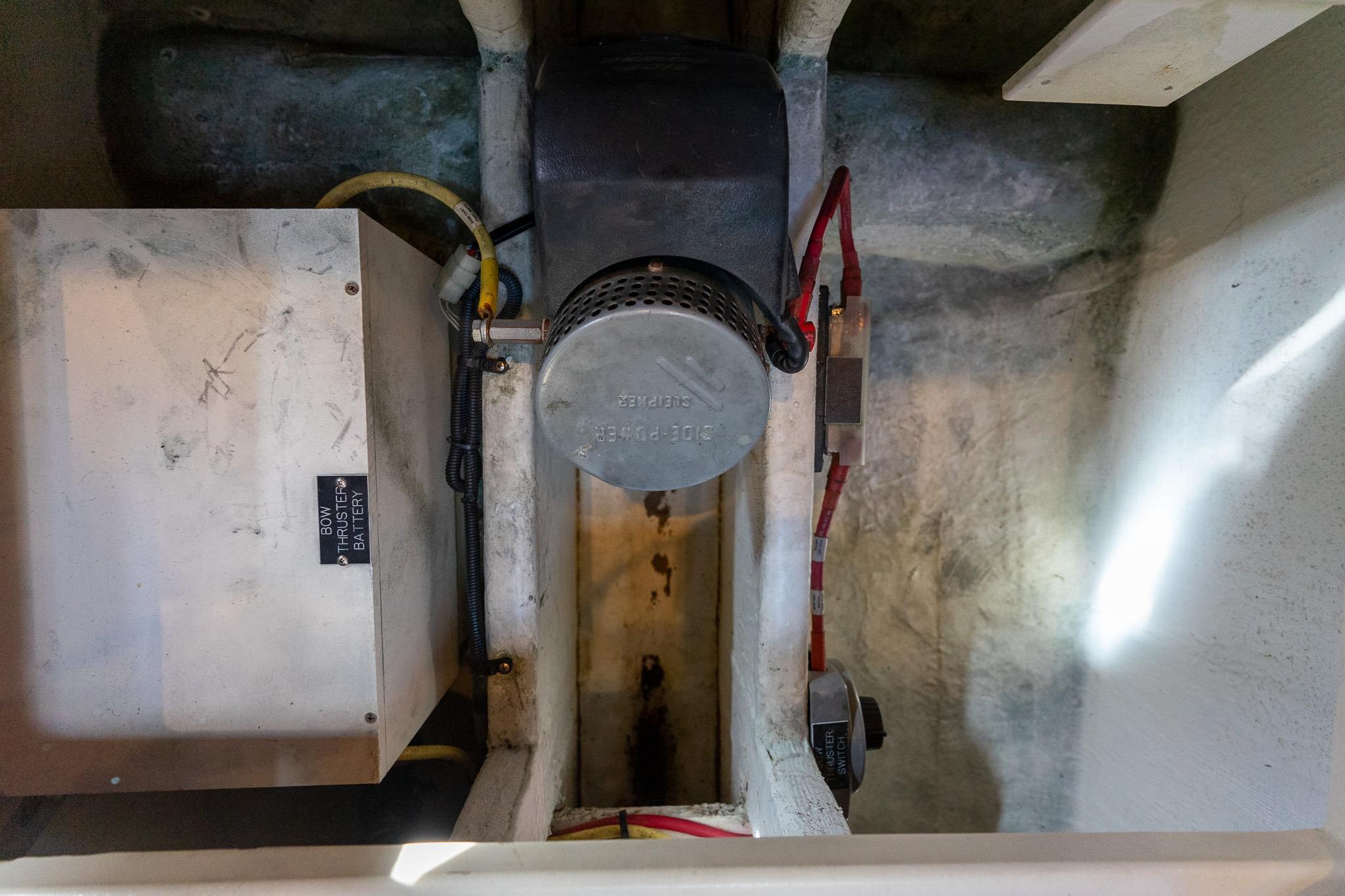 Cruisers Yachts 415 Express Motoryacht