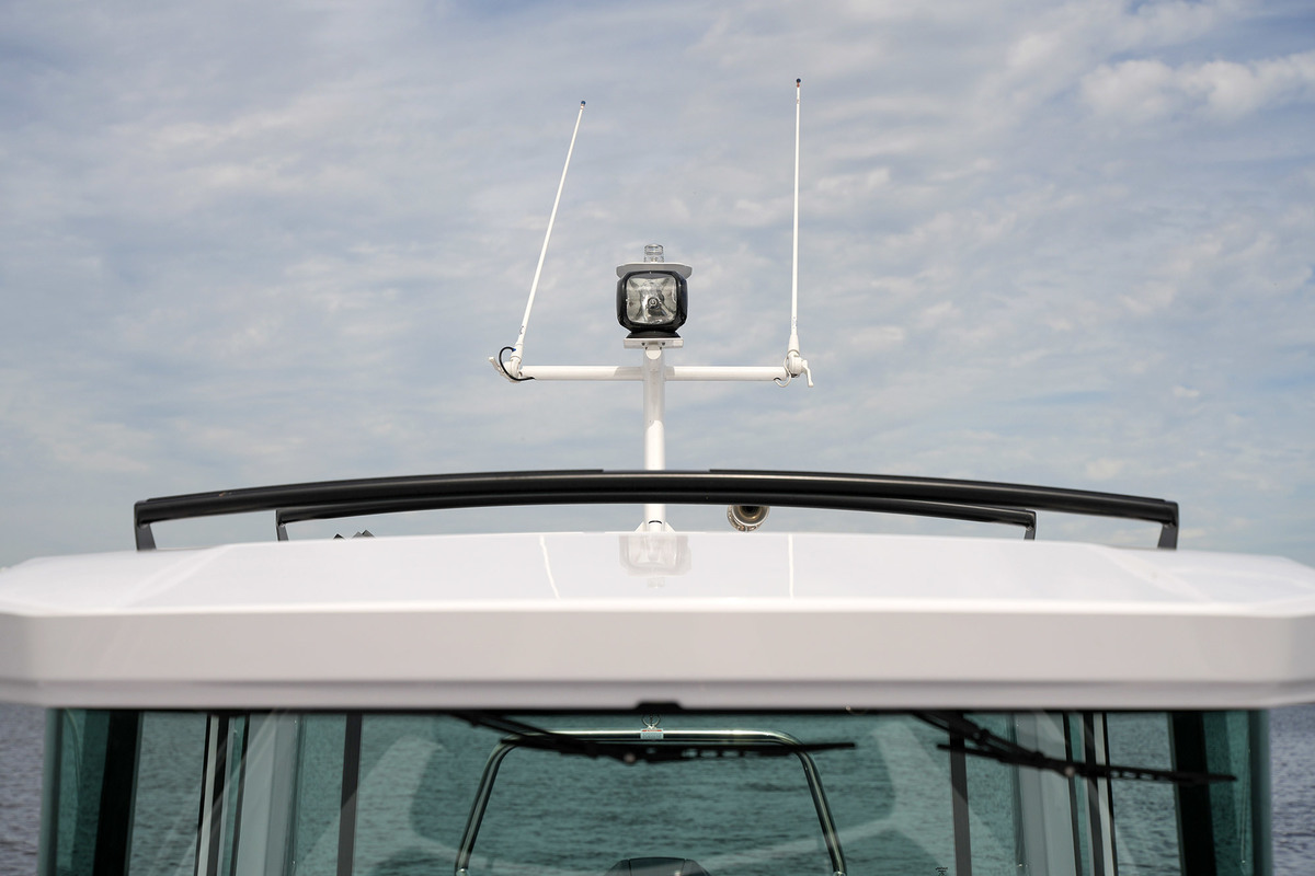 Axopar 29 XC Cross Cabin