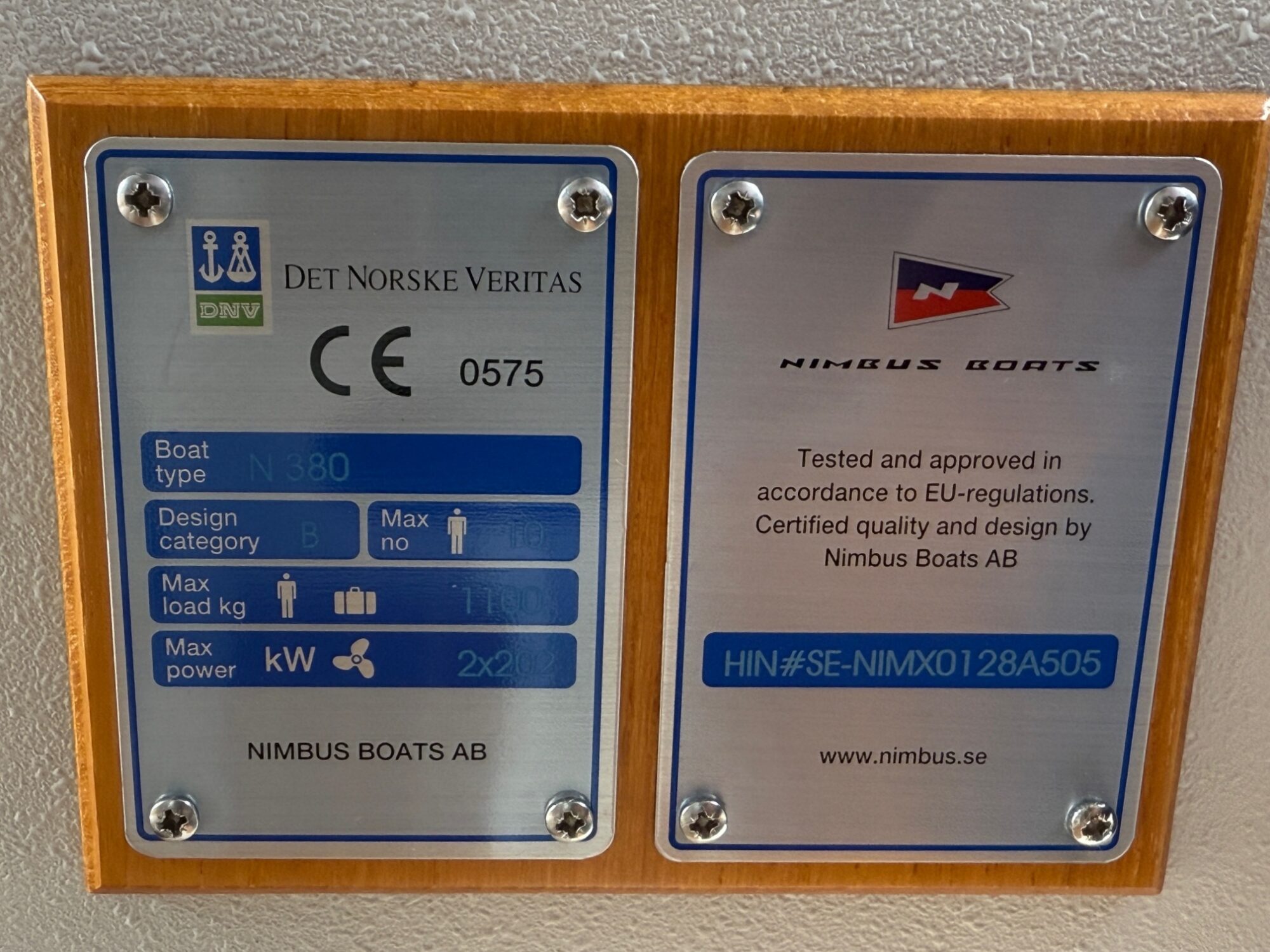 nimbus 380 Commander