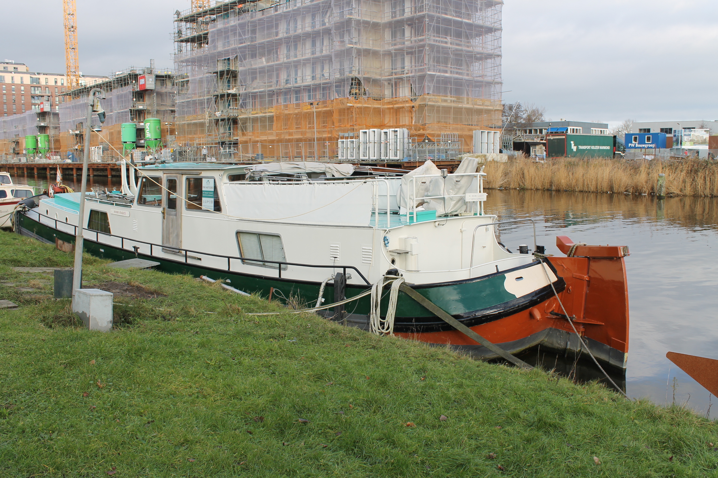Tjalk Varend Woonschip 19.99