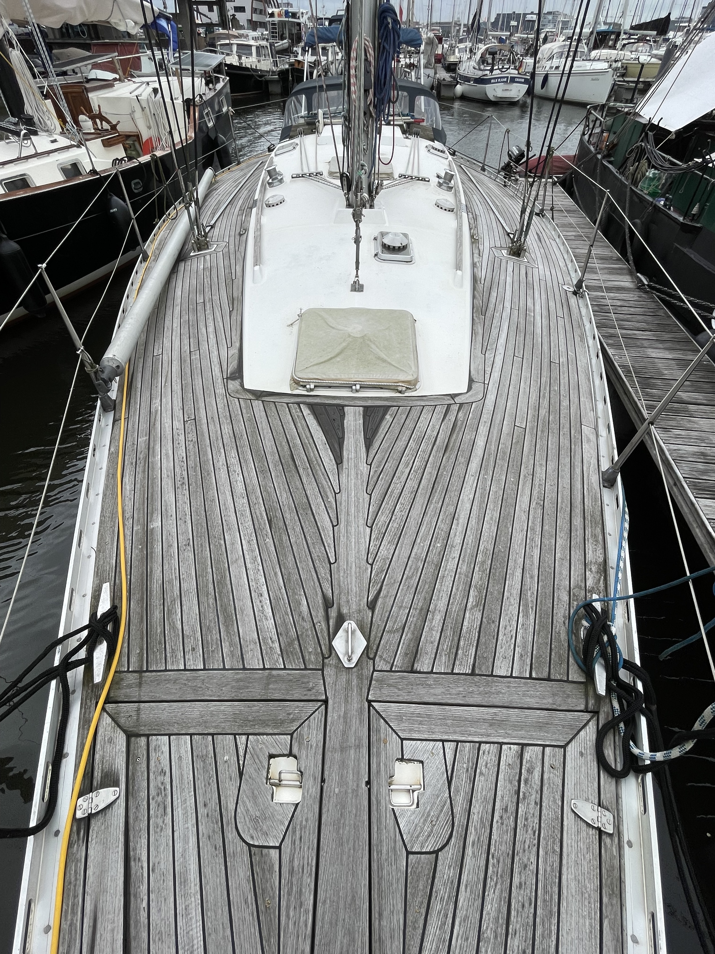 Beneteau First 42