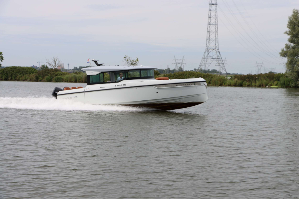 Saxdor Yachts 320 GTC