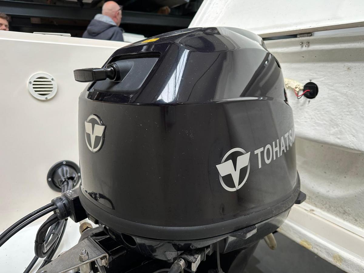 Lago Amore 595 Tender