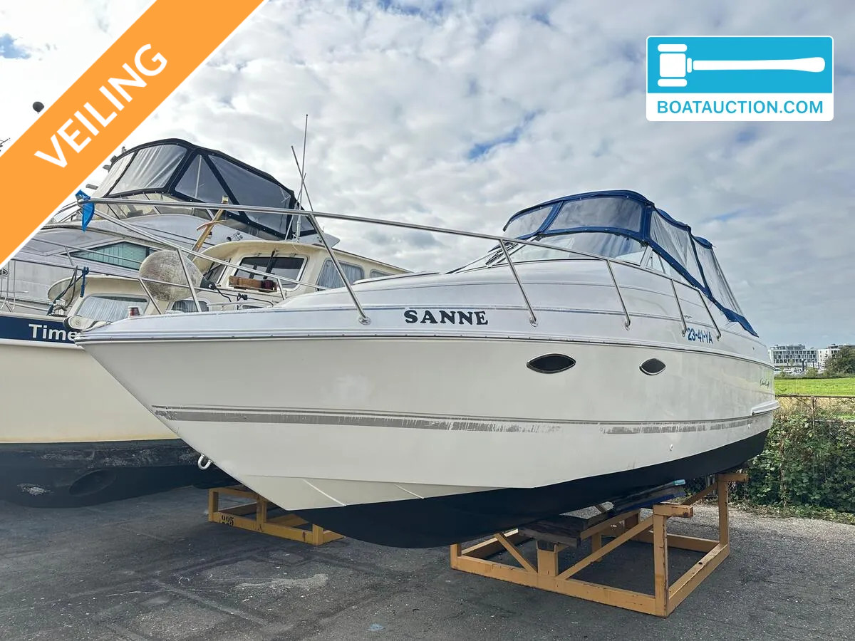 Chris Craft Crowne 262 nu in de online veiling.
