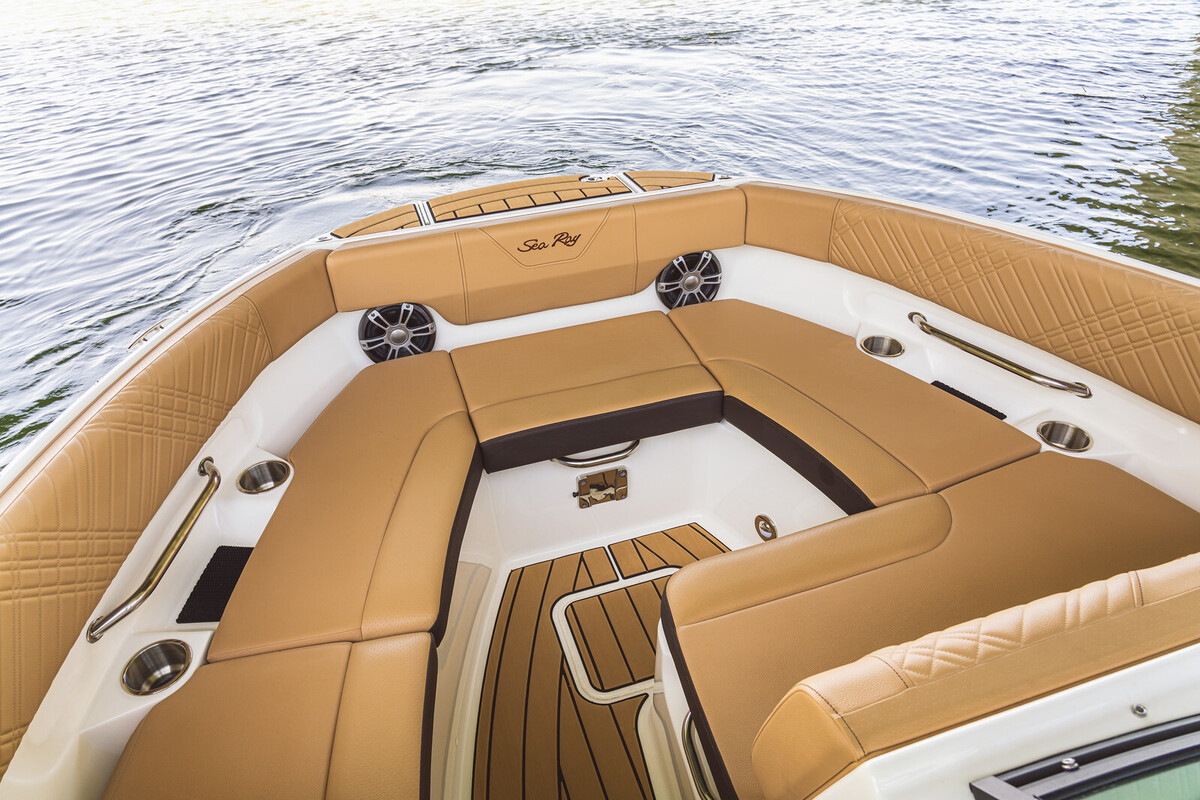 Sea Ray SDX 230