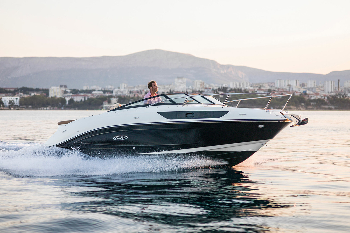 Sea Ray Sun Sport 230