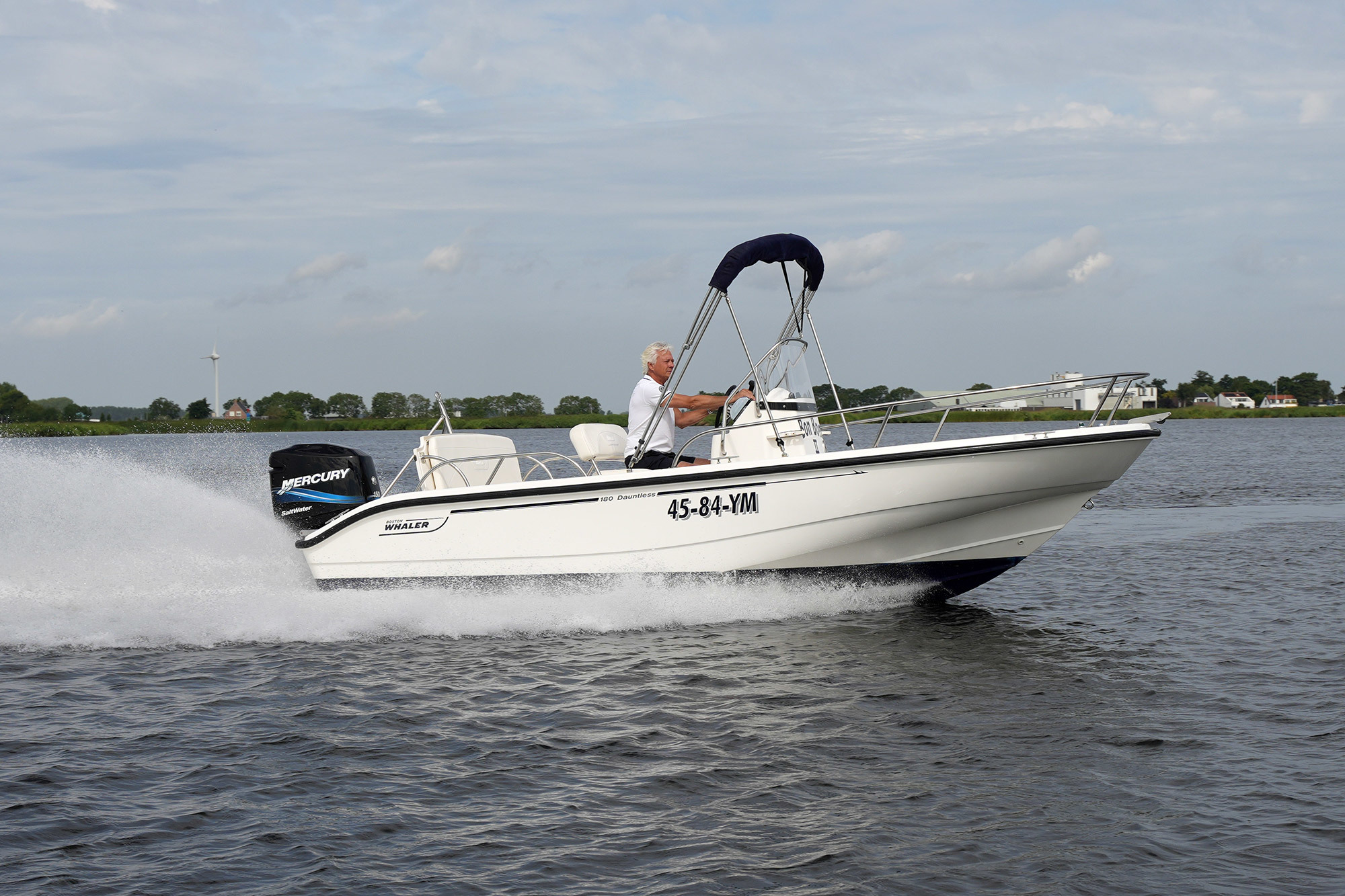 Boston Whaler 180 Dauntless