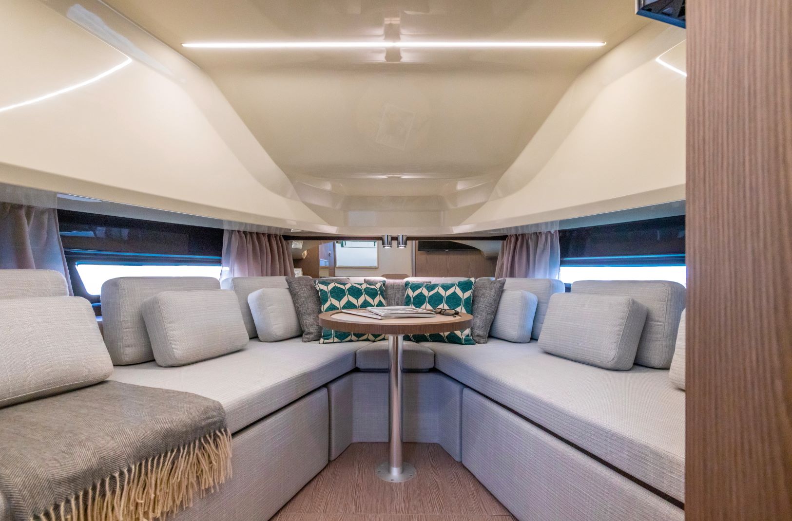 Invictus yachts Invictus 420 TT