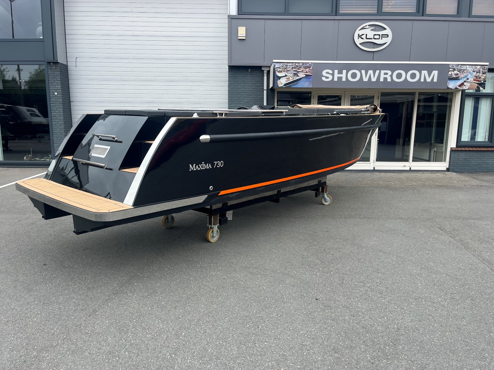 Maxima Boats 730 in zwarte kleurstelling - Op voorraad!
