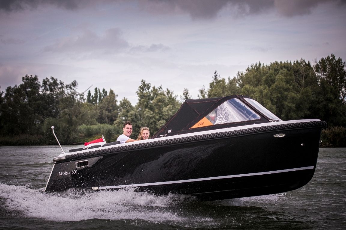 Maxima 600 tender