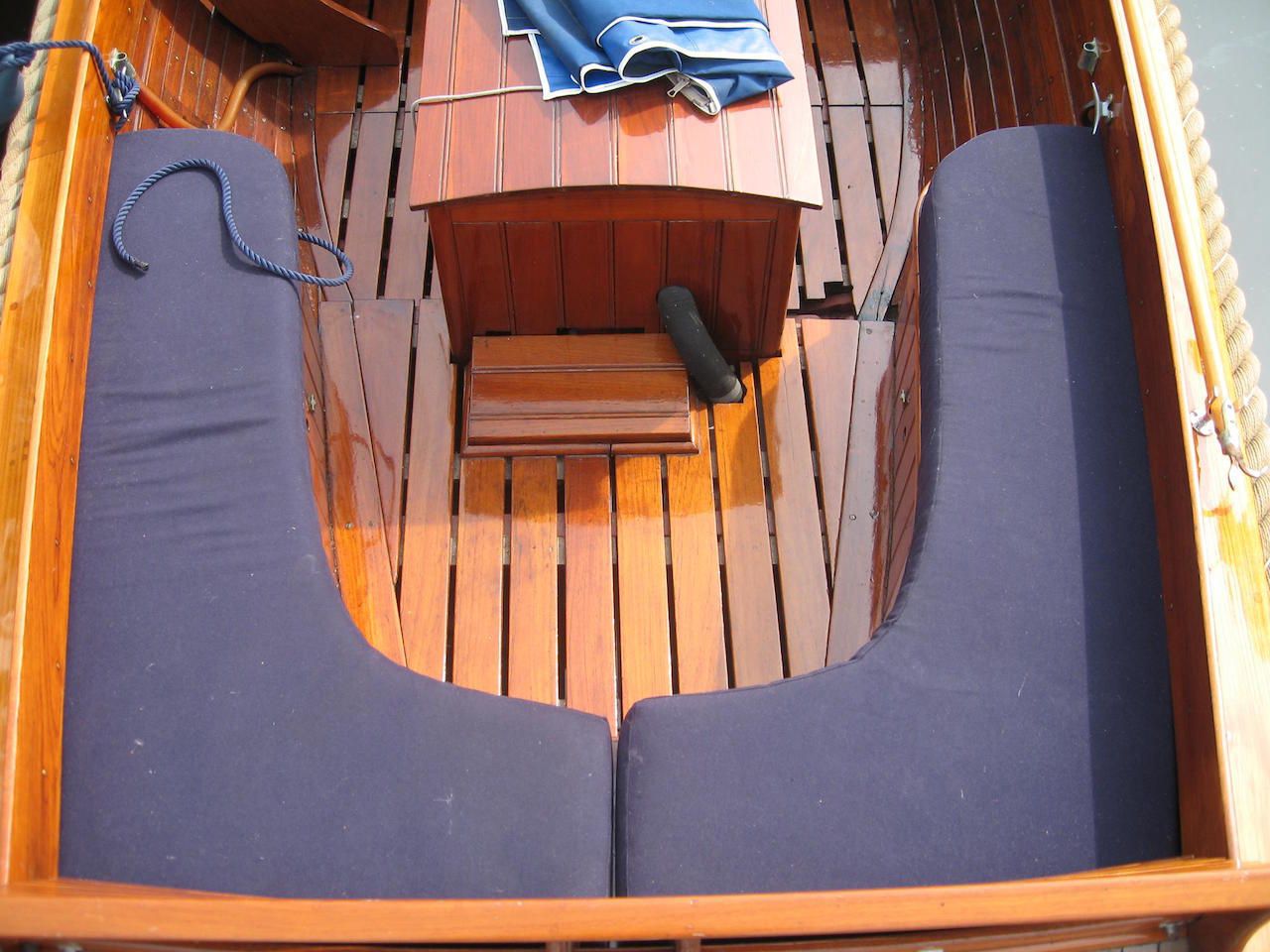 Helderse Houten Sloep