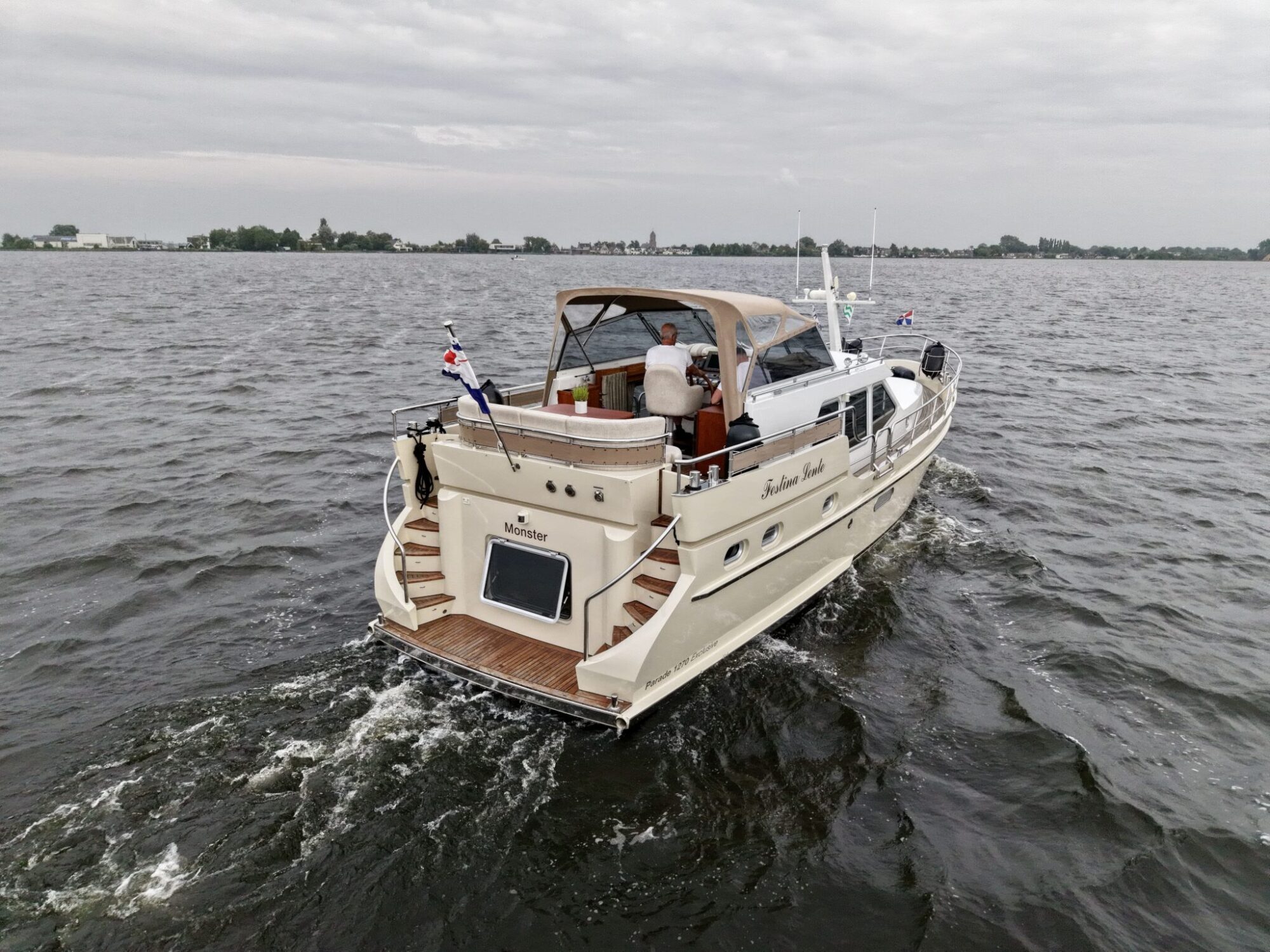 Van Vossen Parade 12.70 AK Exclusive