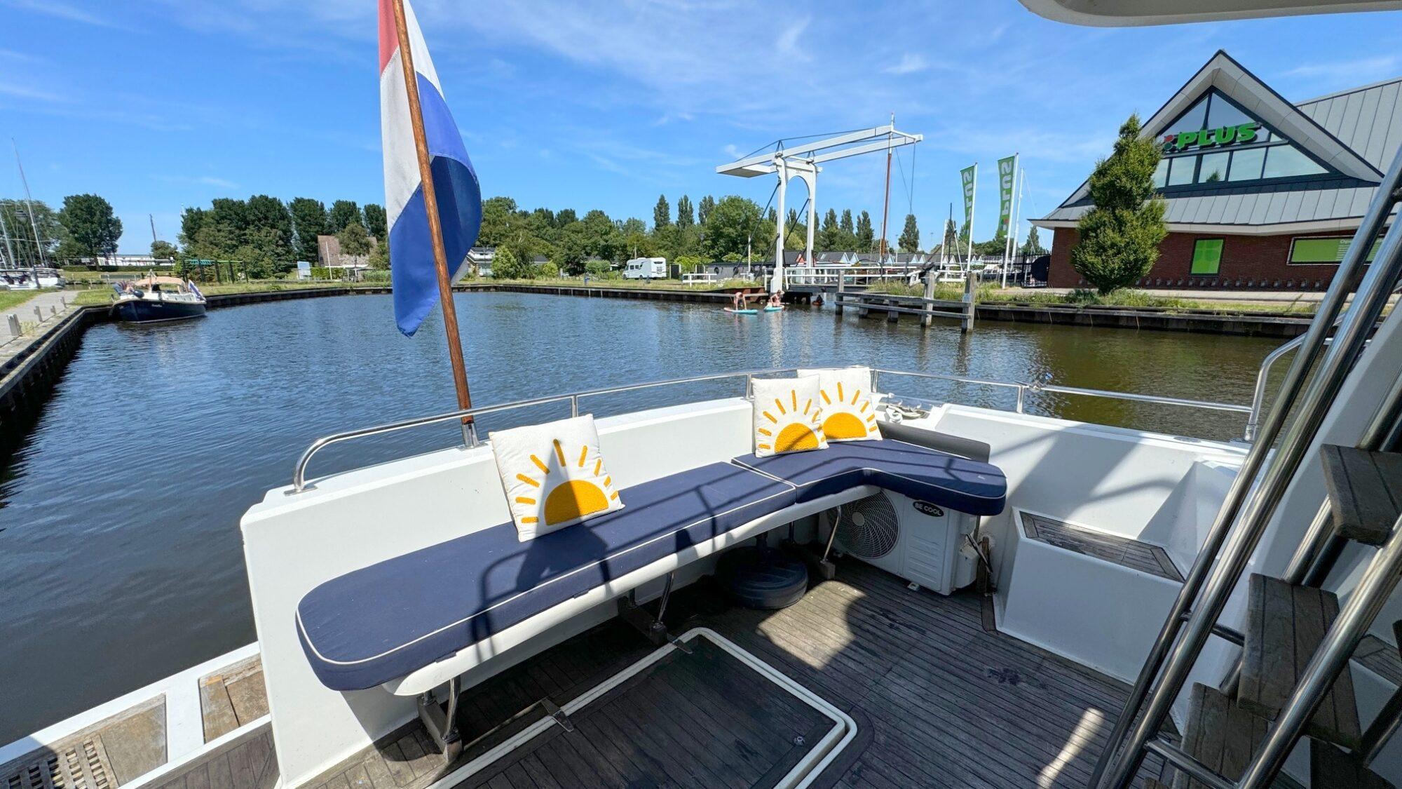 Whitewater Whitewater Wolfe 46 Flybridge