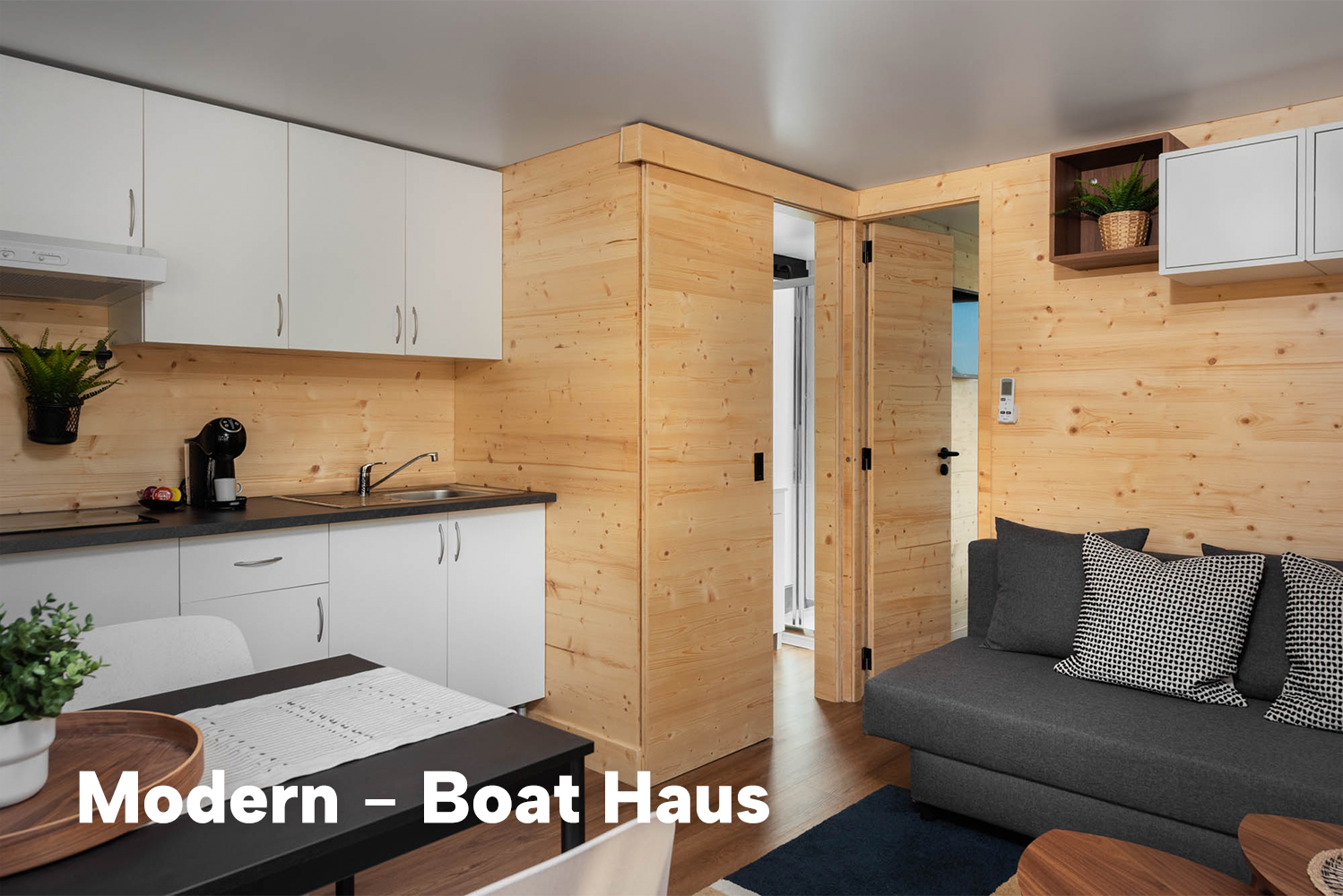 Boat Haus Mediterranean 8X4 MODERN Houseboat