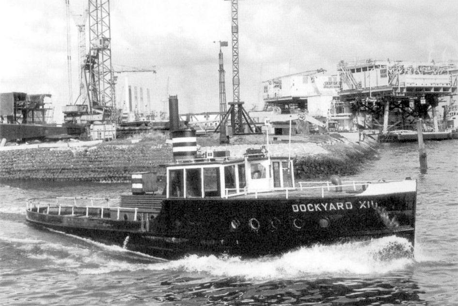 Dockyard 13, Motor tender