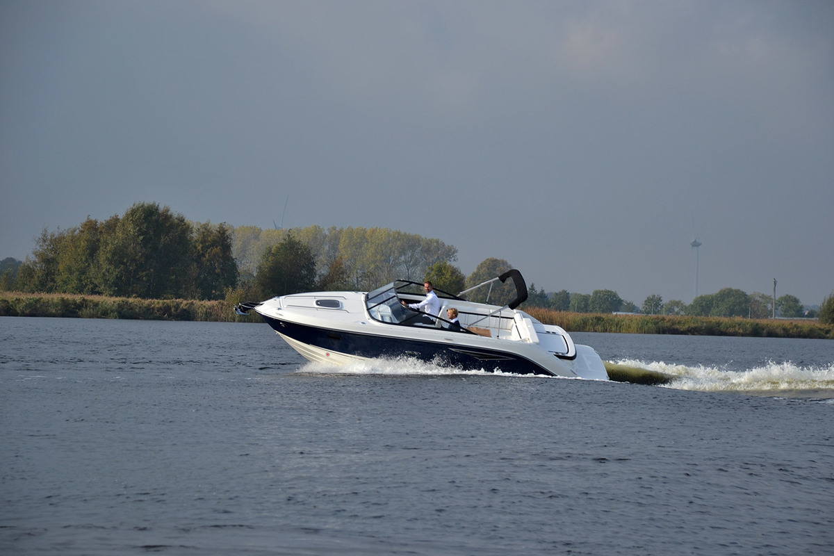 Sea Ray Sun Sport 250