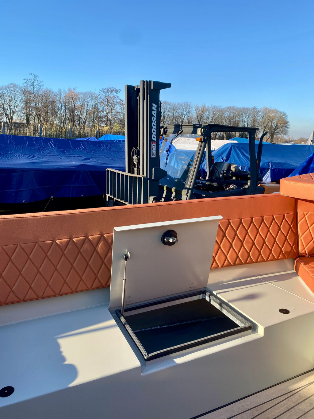 Van Vossen 650 e tender Electra Gray