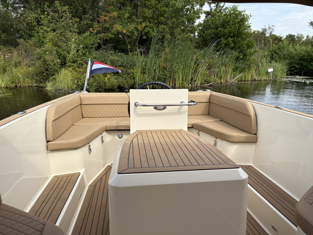 Atender 72 met 42pk - Direct Vaarklaar 