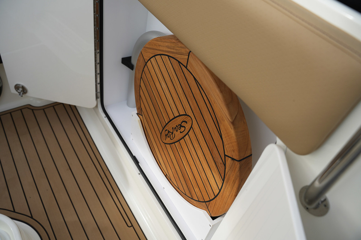 Sea Ray Sundancer 320