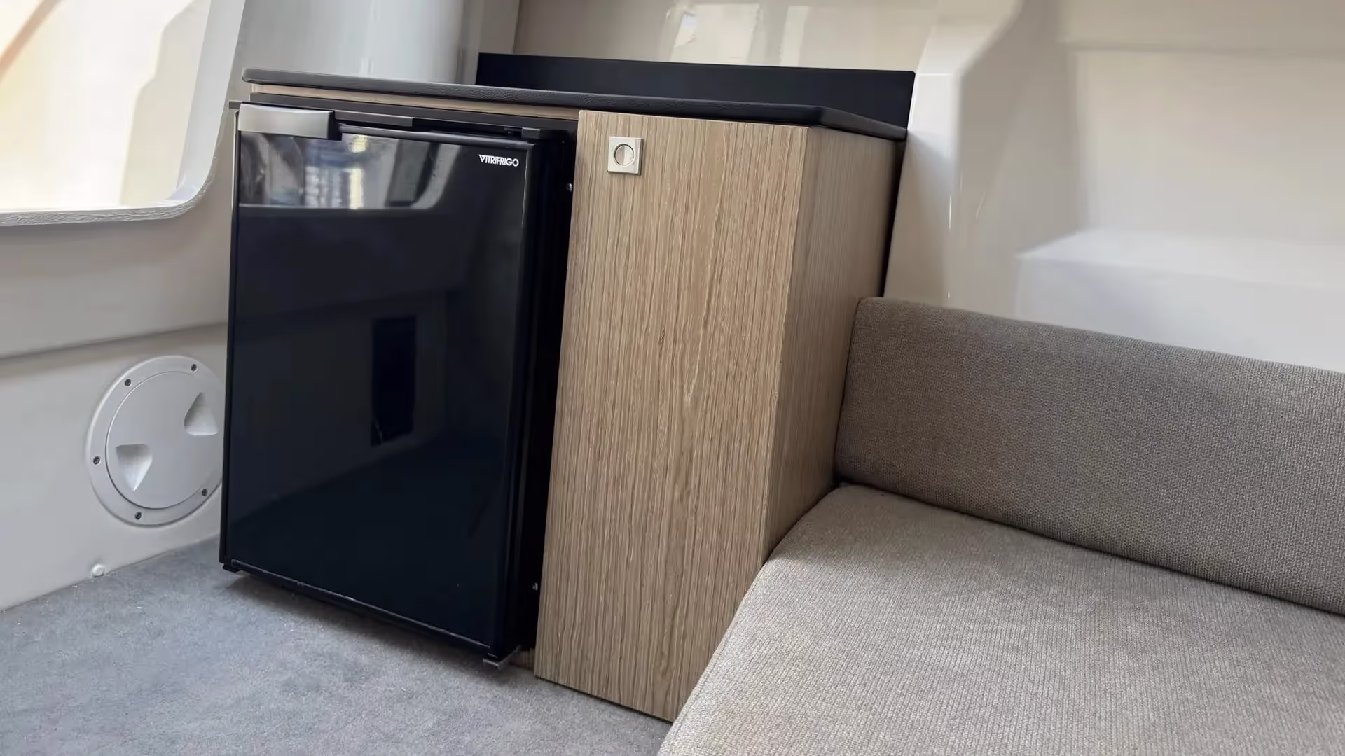 Karnic SL742 Sundeck