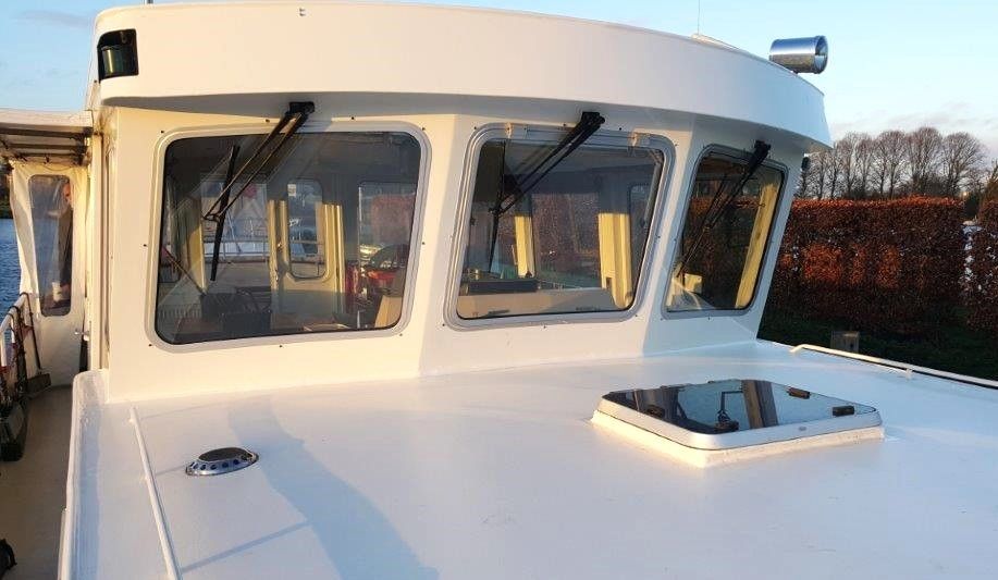 Luxe Motor ( Euroship ) 18.00 ( ONDER BOD )