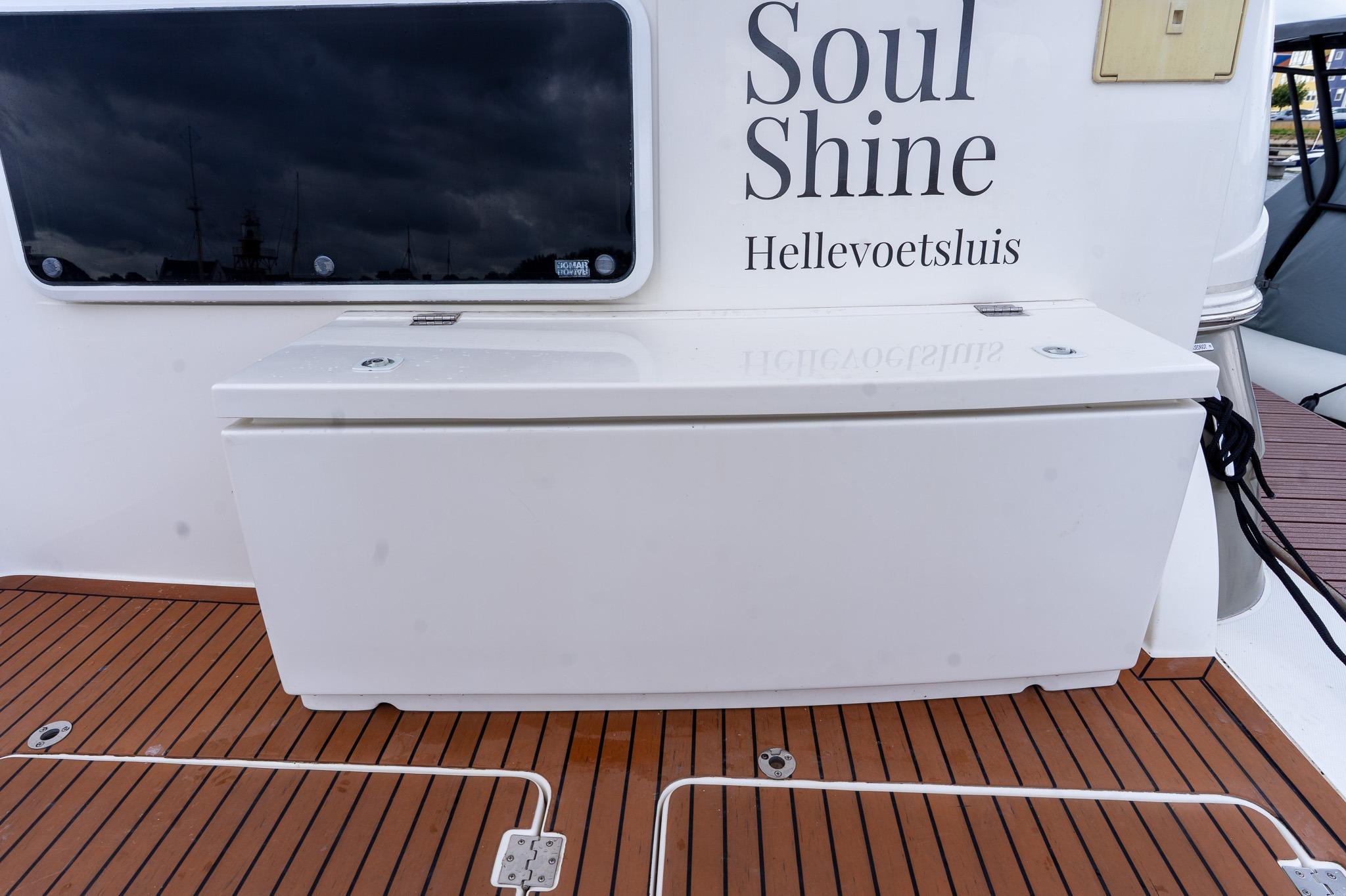 Cruisers Yachts 415 Express Motoryacht